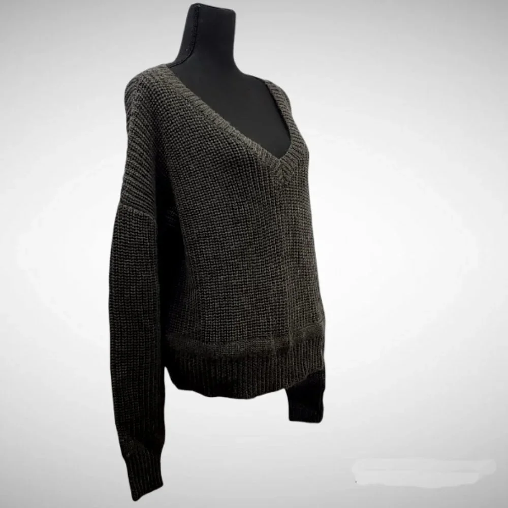 LOVE PINK FORENZA CHUNKY KNIT V-NECK SWEATER Victoria's Secret No Tags or Labels - Picture 6 of 6